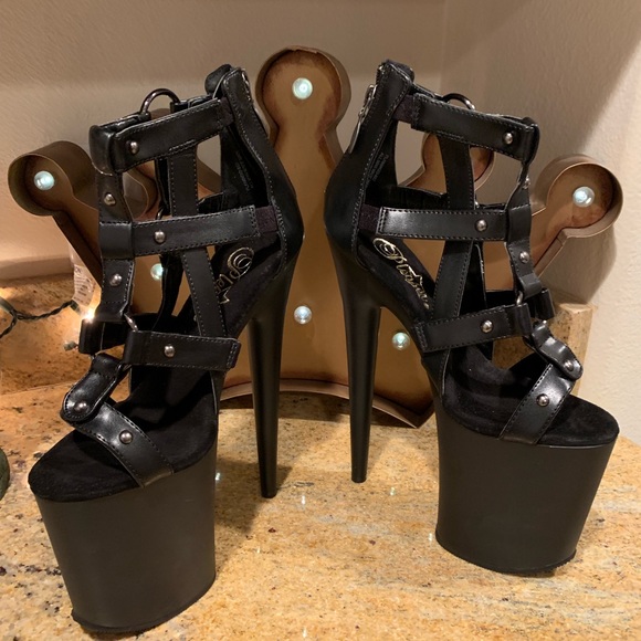 New Pleaser  Platform Heels Size 6 - Picture 2 of 5